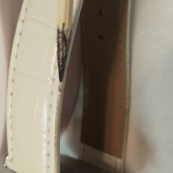 Minnie Mouse Charm Watch - Picture 8 of 10